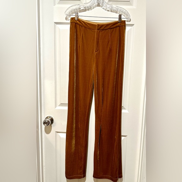 Hansen & Gretel Honey Mustard Velvet Flared Trousers - Picture 11 of 16